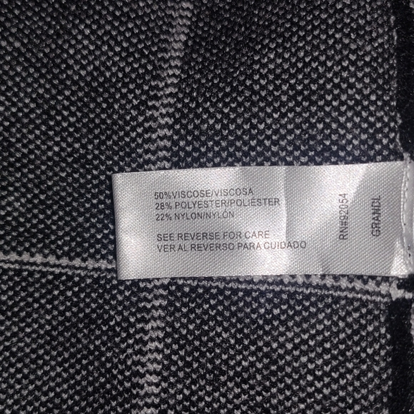 Black modern cardigan - Picture 9 of 9